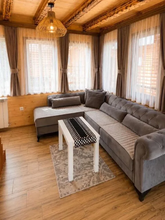 ZAGRAD Etno Apartmani Žabljak – dnevni boravak 21