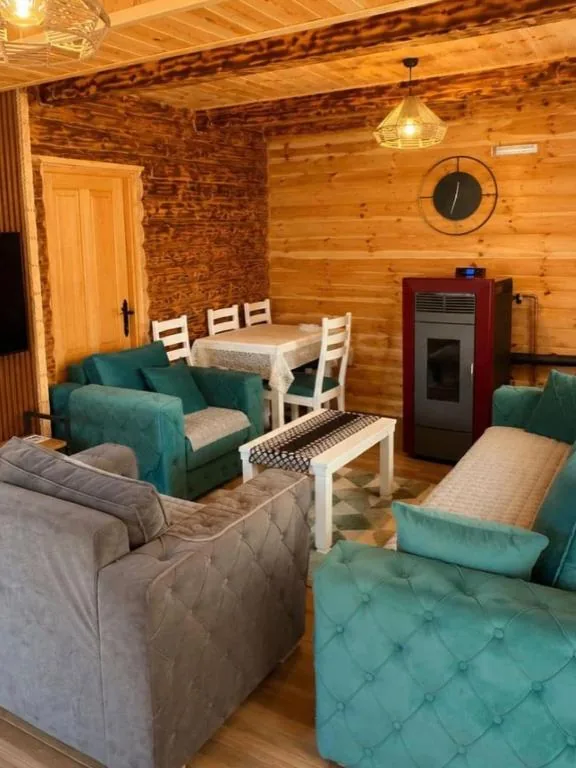 ZAGRAD Etno Apartmani Žabljak – dnevni boravak 26